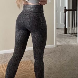 Curves n Combat Boots Women's High Waisted Black Patterned Leggings Small